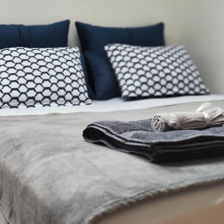 Zvezdara Blue Star Apartment เบลเกรด ภายนอก รูปภาพ